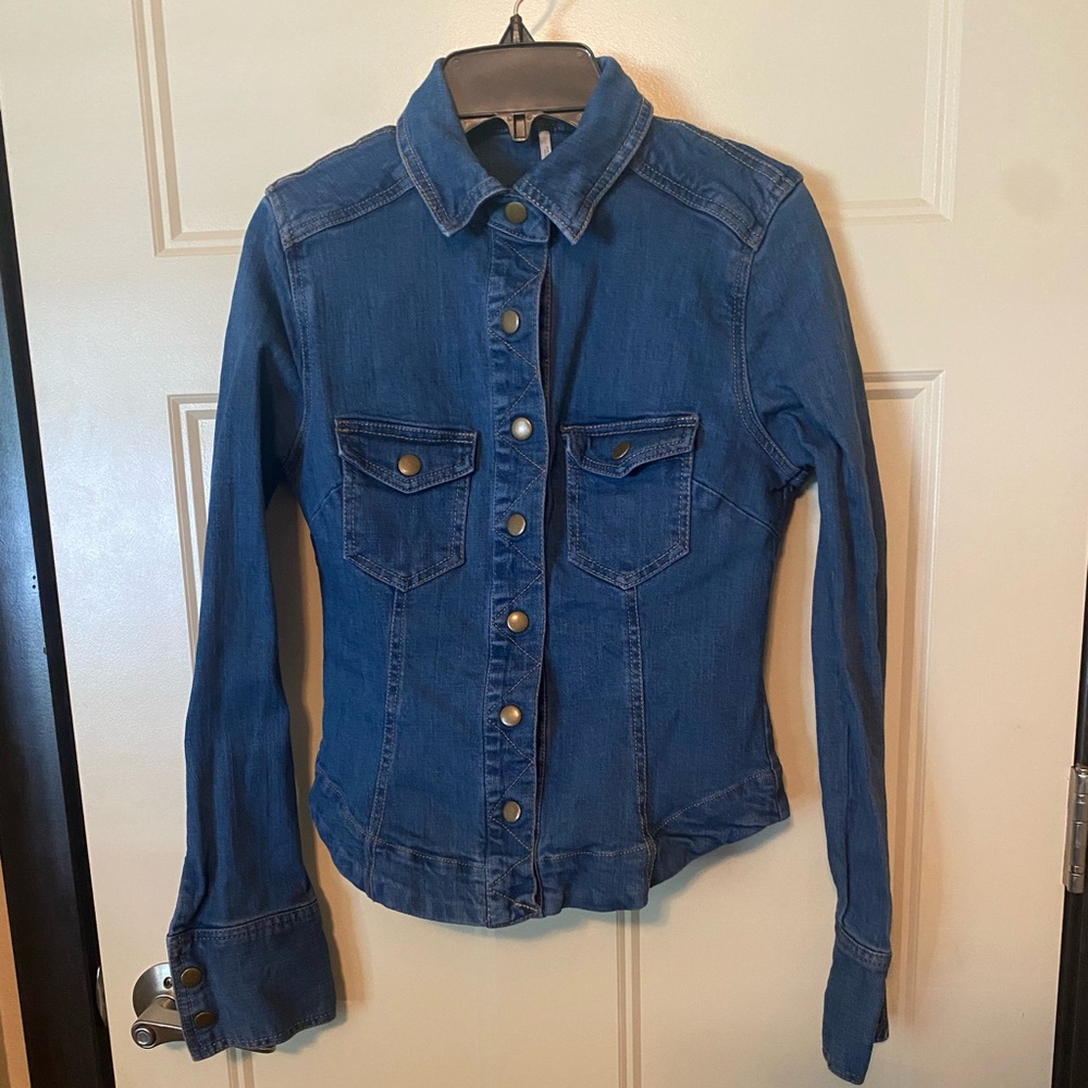 Women’s Free People Cropped Denim Jean Jacket size XS
